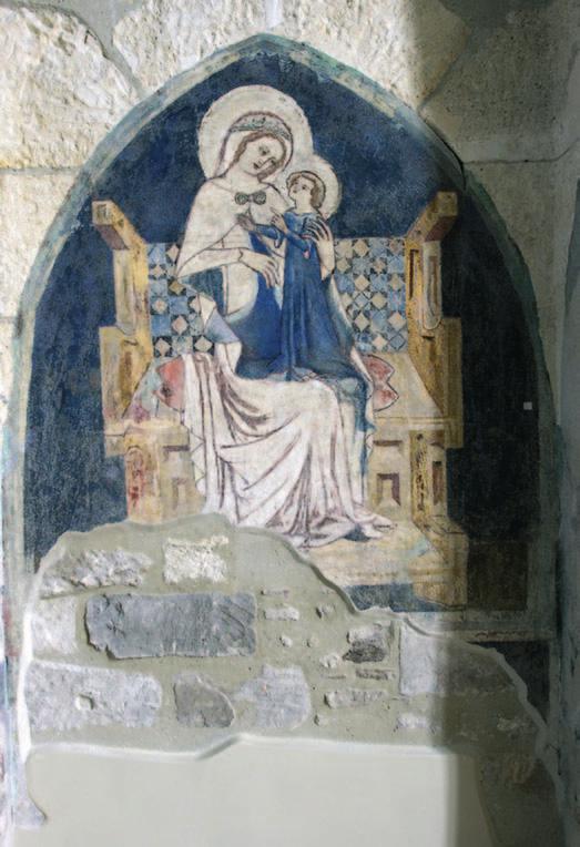 K ÖZLEMÉNYEK 1. kép. TRÓNOLÓ MADONNA, freskó, 1330 körül, Budapest, Belvárosi fôplébánia-templom (Fotó: Rochlitz István) a felület festése az évszázadok során megkopott.