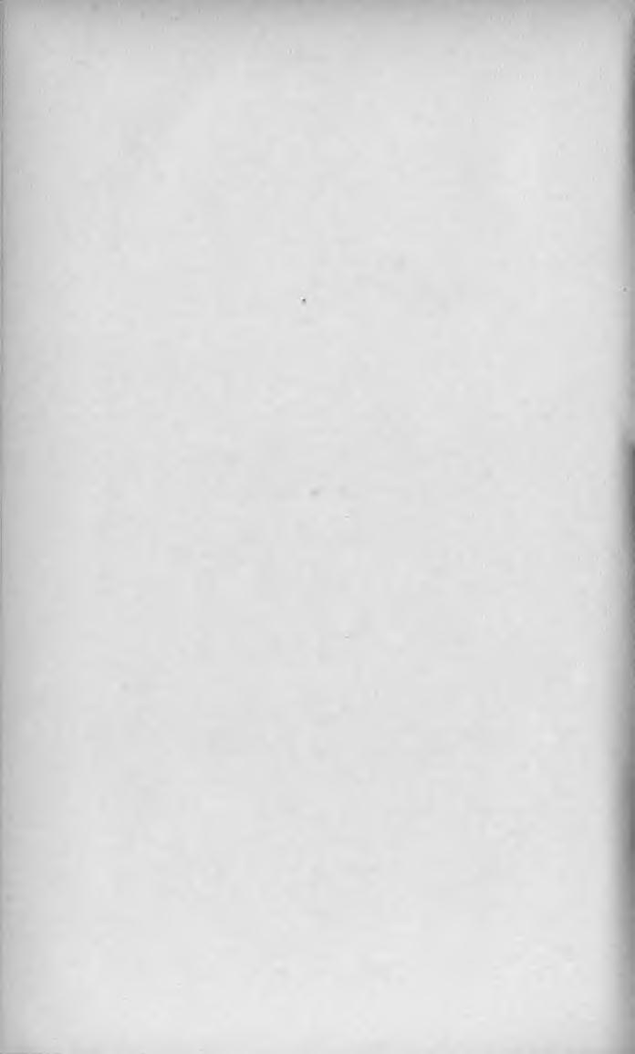 44 Ma g y a r k ö n y v j e g y z é k 1 8 9 4. J ó k a i M ór összes művei. X V III. kötet. Szomorú napok. R egén y. (219 lap.) X IX. kötet Véres könyv. (314 lap.) X X. «Délvirág. (290 lap.