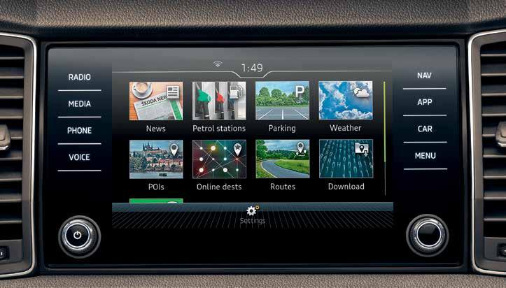 Connectivity INFOTAINMENT ONLINE Az információs szolgáltatások jóvoltából áttekintheti az aktuális forgalmi helyzetet.