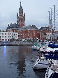 Dunkerque város a tenger felől nézve Franciaországi tartózkodásom alatt mindvégig Feri bácsiéknál, egy barakkból átalakított házikóban laktam.