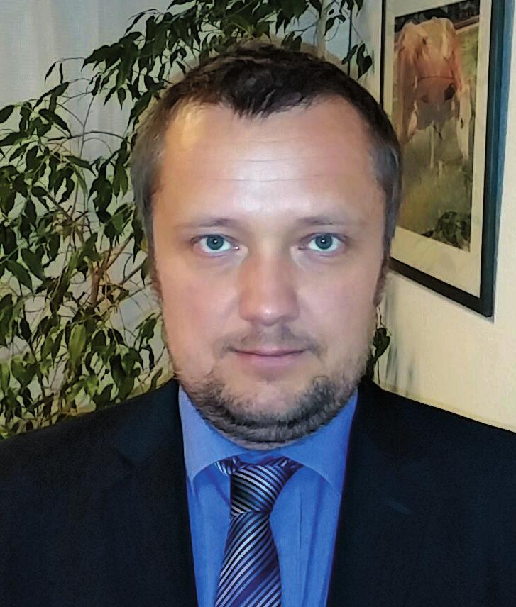 Mezei Dávid vidékfej lesztési stratégiáért felelős helyettes ál lamtitkárt, Ludwig Börgert, a QMMilch és az IDF Németország ügyvezető igaz gatóját, a Német Gazdaszövetség tejrész legvezetőjét és