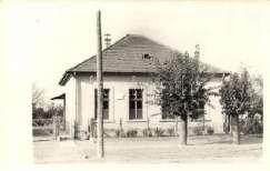 népiskola. Vára 2800 20576.