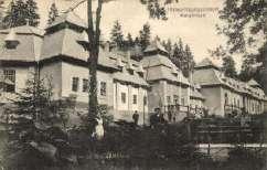 Komárom, Komá rnó; Monostor