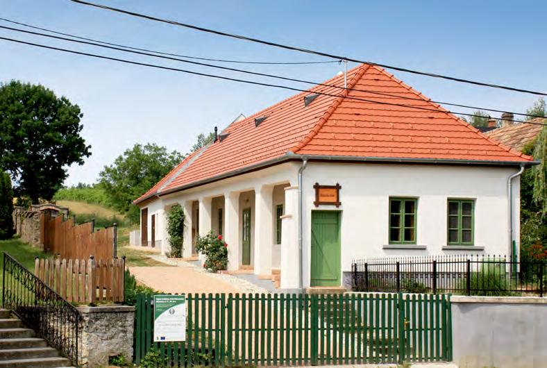 A színvonalas, gondos felújításnak köszönhetően az idős épület ma a település legszebb, és legjobb állapotban lévő régi parasztháza.