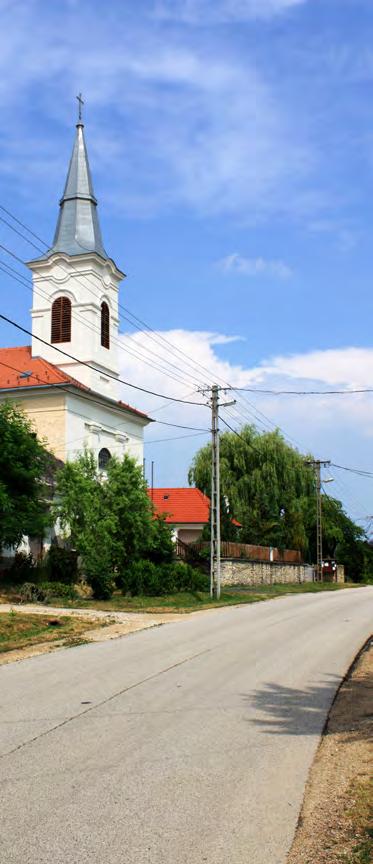 valamit a déli tetőfelületre esetlegesen épített napelemek és napkollektorok a lehető leghatékonyabban tudnak működni.