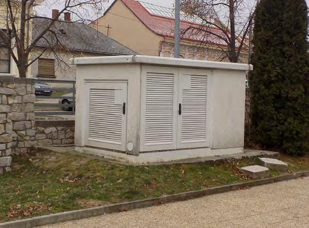 34 Jó példák, épületek, épített részletek Jó példa a felszín feletti sajátos építmény-