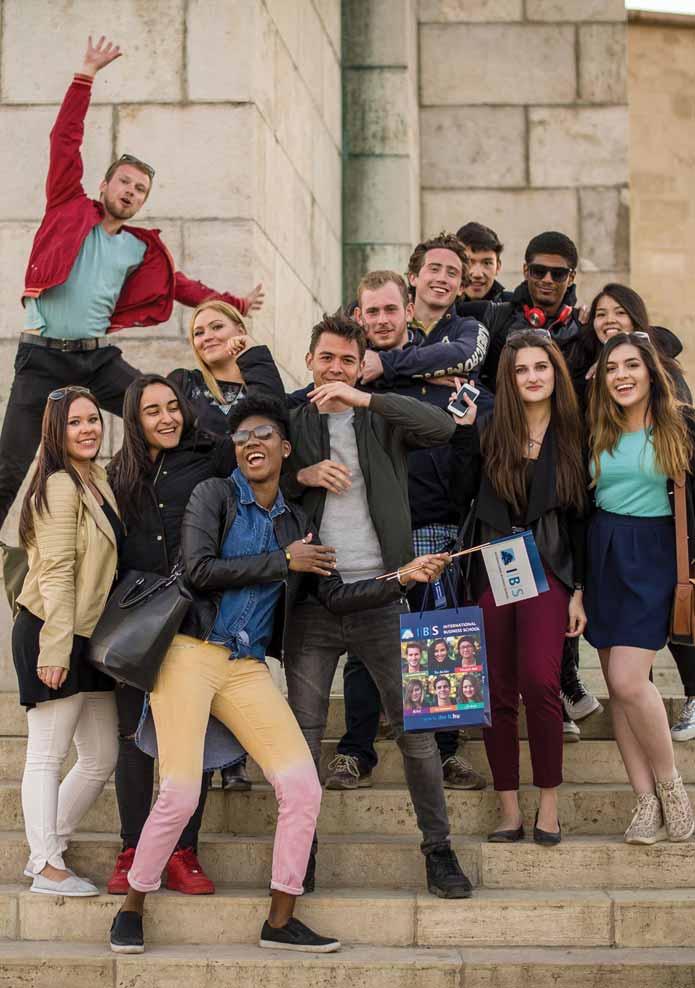 MBA IN DATA-DRIVEN MANAGEMENT EGYÉVES ANGOL NYELVŰ MBA KÉPZÉS A University of Buckingham-mel együttműködve angol nyelvű MBA in Data-Driven Management programot indítunk a leendő felsővezetők számára.
