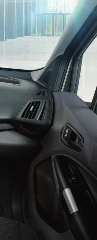 Hallgassa kedvenc zenéit a Transit Connect hangszóróin keresztül. A készülékét Bluetooth kapcsolat vagy USB-kábel segítségével csatlakoztathatja a rádióhoz.