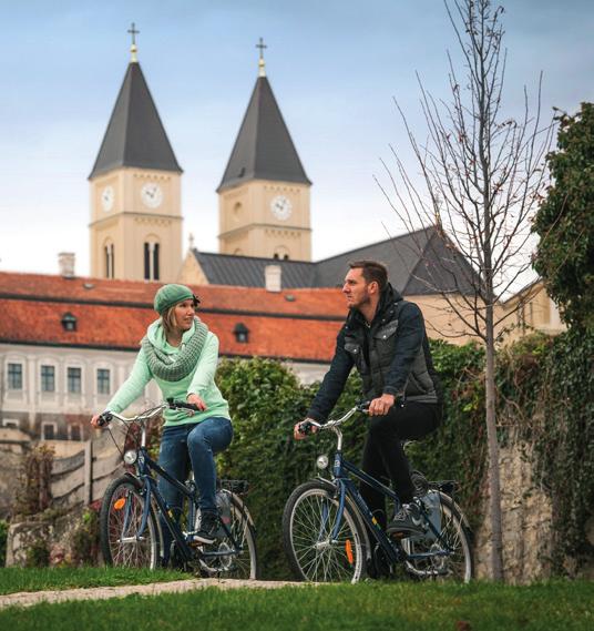 Október 27. / 27 October / 27. Oktober A reformáció kezdetének 500. évfordulója előadássorozat (ingyenes) Tapolca, Wass Albert Könyvtár és Múzeum www.vktapolca.hu 500.