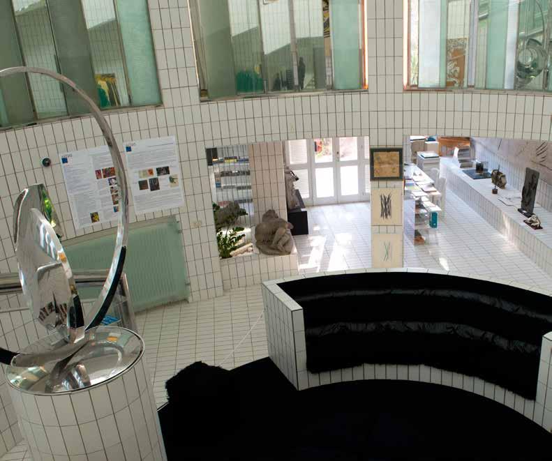 rt et Culture - Kunst en Cultuur - Művészet és kultúra L art du xxe dans une maison-musée Tout près de Comacchio, dans la