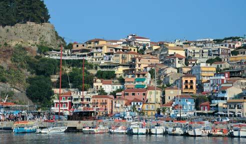 Ennek köszönhető Parga egyedülálló bűbája és szépsége. A város karaktere dinamikus és modern, erős tradicionális elemekkel. Minden nyáron turisták sokassága keresi fel a települést.
