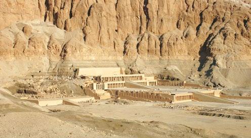 emléktemplomai így Hatsepszut teraszos megoldású temploma Deir el-bahariban (86a b. kép), az I.