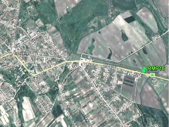 Előszállás településen a vasúttól ~ 40 méterre lakóingatlanoknál 1 ponton (RMP16) Mérési pont jele GPS koordináták EOV koordináták RMP16 46 49.852'É 18 50.477'K N165197 E634270 1.9-14.
