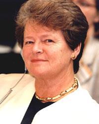 Koraszakok és hangsúlyeltolódások a vidékkutatásban Brundtland jelentés: A vidékfejlesztést kompromisszumok
