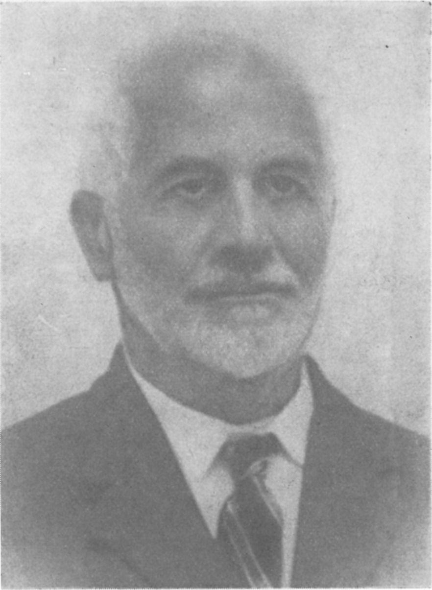geológiai tudományok professzora.