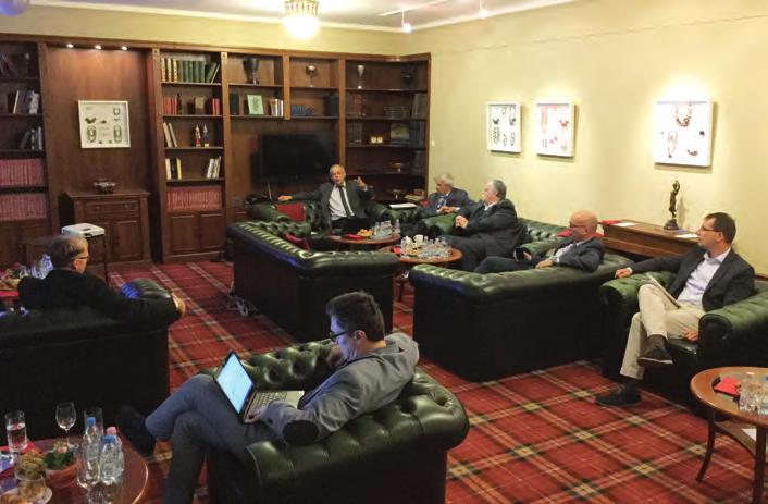 előadásokat a Kúria bírái a Tudósklub rendezvényén 2017.