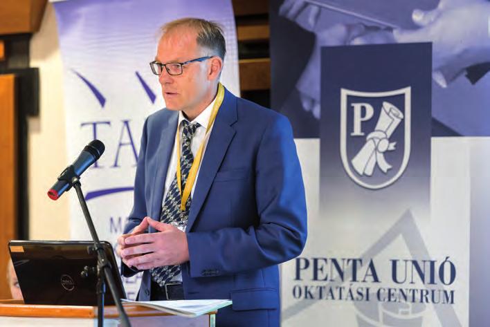 A Felsőbb Bíróságok Hálózatának első