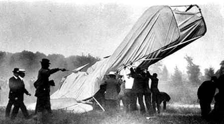 Legelsők.. (2) Az első halálos légikatasztrófa 1908. szeptember 17.: Orville Wright és Thomas Selfridge hdgy.