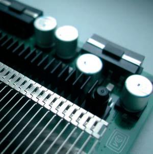 hardverteszt nvidia nv40 Az NVIDIA büszkesége: TWIMTBP Akár hiszitek, akár nem, az NVIDIA a mai napig nem az NV40-es chipre a legbüszkébb.
