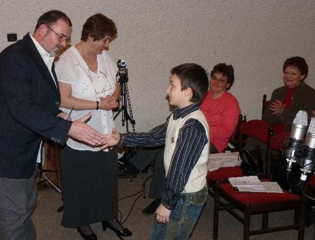Ez alkalommal hirdették ki a 10 éve folyó olvasópályázat eredményeit is. Minden pályázó emléklapot kapott, a nyertesek oklevelet és jutalomkirándulást.