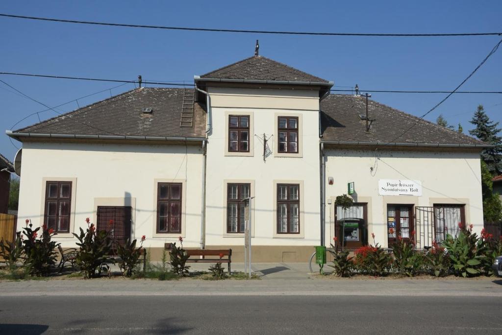 Sorszám: 2. A védendő objektum megnevezése: Ipartestület épülete Vizsgálat ideje: 2002. augusztus hó Címe: Szent Erzsébet u. 172. Helyrajzi szám: 4.
