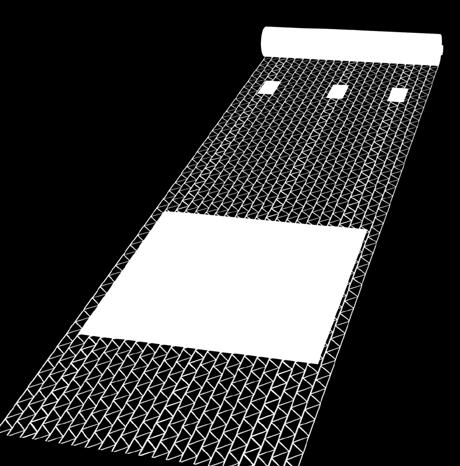 A B-Wrap első rétege egy réteg a John Deere CoverEdge bálahálóból. A CoverEdge háló túlnyúlik a bála szélein, összehúzva a laza terményszálakat, így szabályosabb formát ad a bálának.