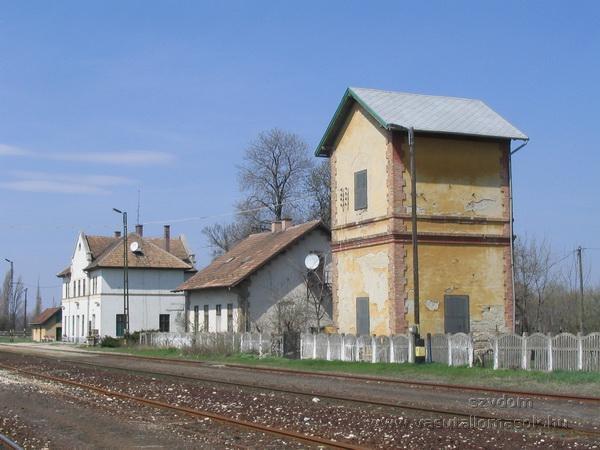 Nyeregtető A nyeregtető az