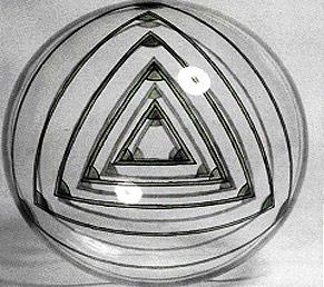 Matematikai kompetenciaterület Segédanyag az összehasonlító geometria tanításához 25 lehetséges főkörív közül a rövidebbikkel kössük össze. Ezek az ún.