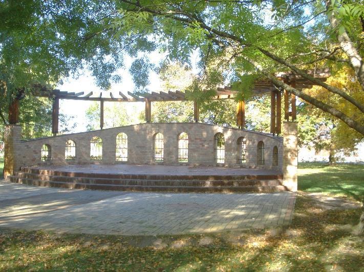 téren (közpark) egy