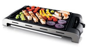 990 Ft ASZTALI GRILL GOFRI ÉS MUFFIN SÜTŐ Teljesítmény: 1400 W tapadásmentes alumínium sütőlap 5 hőmérsékletfokozat 37*27 cm-es grillező felület hideg fogantyú gumi talpak fekete színű sütőlap