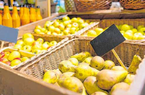 feladatokat tűzött ki az agrárminiszter és a belügyminiszter részére, bevonva ebbe a Nemzeti Agrárgazdasági Kamarát is. A Nemzeti Agrárgazdasági Kamara (NAK) a falugazdászai közreműködésével 2018.