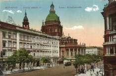 Sza badság tér, Osztrák-Ma