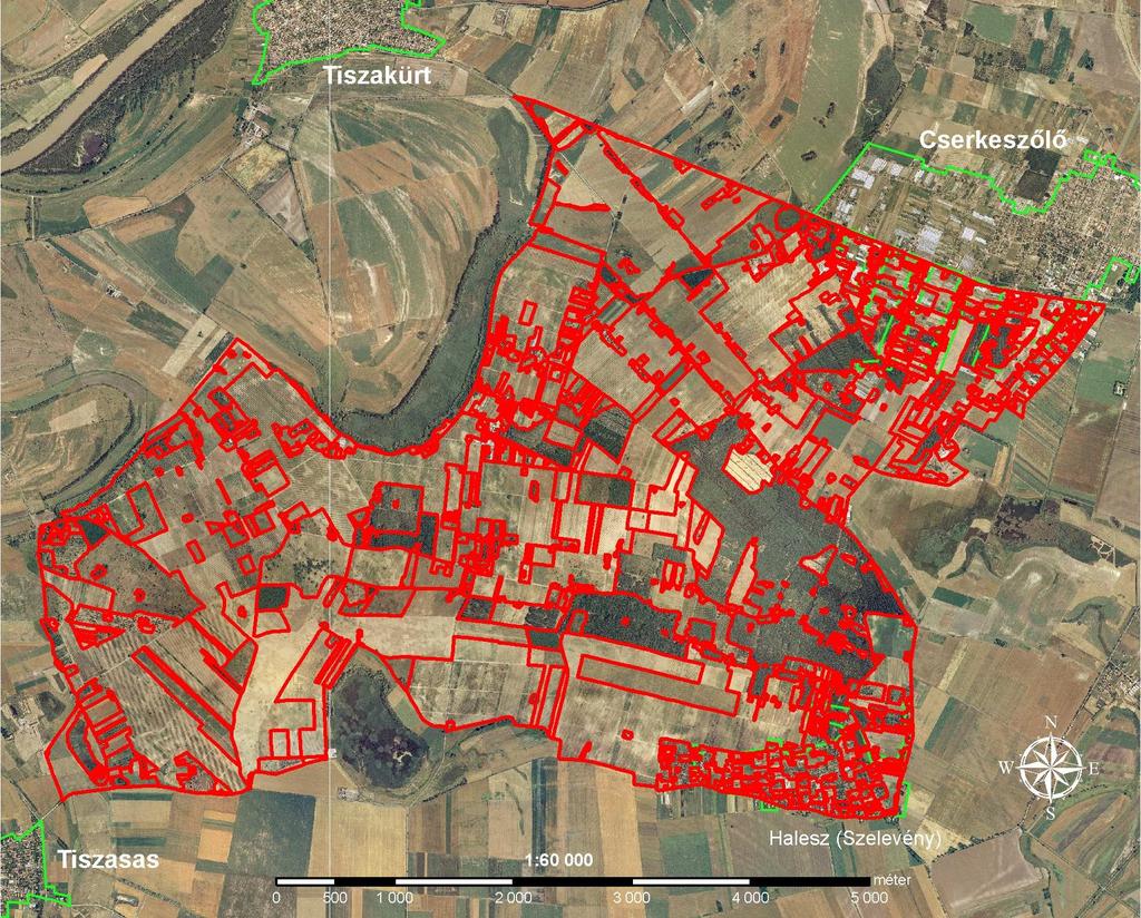 A mintaterület határát északon a 44-es fıközlekedési út, keleten a Szelevényt Cserkeszılıvel összekötı mőút, illetve az utóbbi település belterülete jelöli ki.