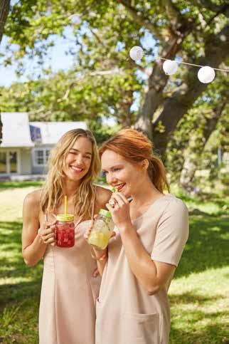 06. 16. SZOMBATTÓL SZUPER max. 570 ml 500 W MULTIMIXER 2 az 1-ben: konyhai aprító és Smoothie-készítő Jégtörő funkcióval Rozsdamentes nemesacél pengékkel Smoothie-pohár fedéllel max. 1,2 l 9999Ft kb.
