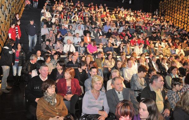 Agorája hivatalos megnyitóján, múlt héten pénteken sokan igyekeztek szavakba önteni az intézménnyel kapcsolatos reményeiket, elvárásaikat.