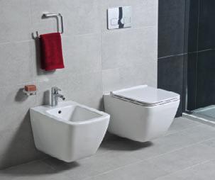 Mindkét WC-t a padlótól számított 43 cm-es beszerelési magassághoz tervezték, ami nemcsak az idősek, hanem a magasabb emberek fizikai igényeit is tükrözi, hiszen az átlagmagasság az elmúlt évszázad
