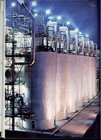 MSG, JAPÁN HOFU 640 GALLON 00 FEET A keverés szerepe, funkciói: -energiaevitel a folyadéka MOZGATÁS HŐ P/V K L a -a levegőztető gáz diszpergálása a folyadékan BUBORÉKKÉPZÉS,