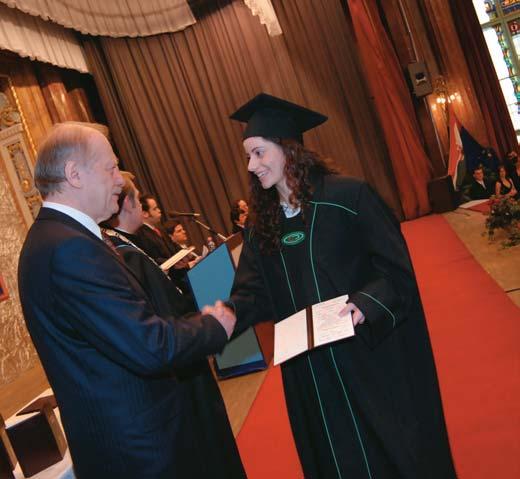 A munkaerõ piacon pedig a két legkeresettebb felsõfokú végzettség a gépész- és a villamosmérnöki diploma. Dr.