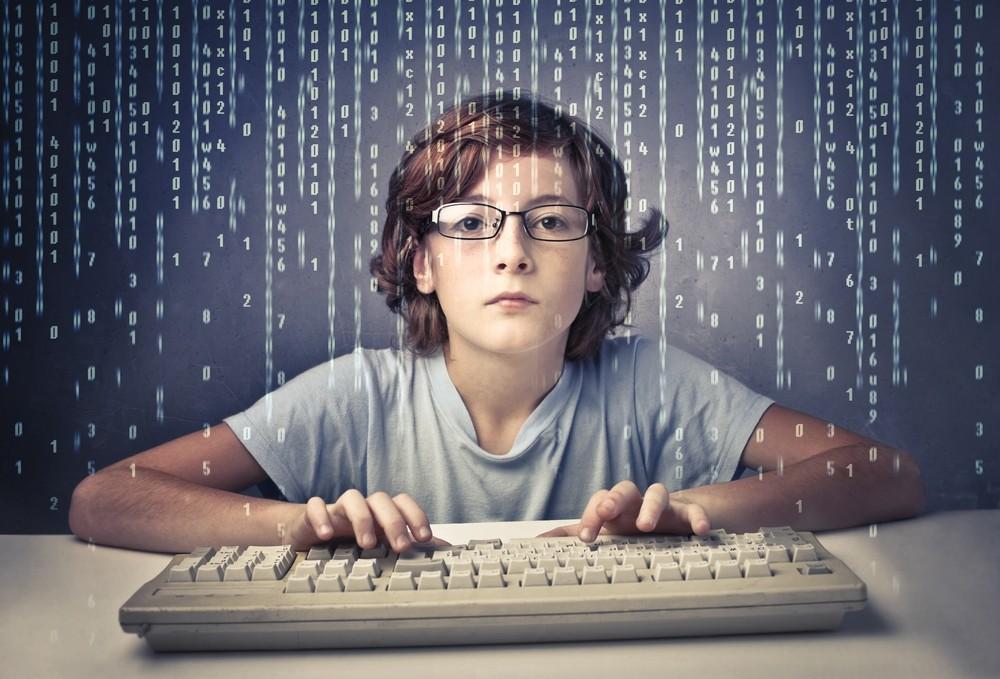 kiközösítés, kortárs zaklatás, online bántalmazás Rendszeresen beszélgessünk vele