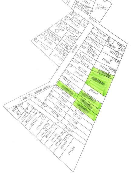 A terület adottságai a következőek: ingatlanok közművesítettének, a Ladányi utca felőli öt telek utcájában, még a gerincvezeték sincs kiépítve Beépítettsége: 0 % Az ingatlanokat értékbecslővel
