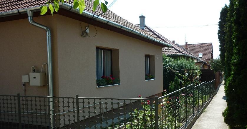 sátortetős
