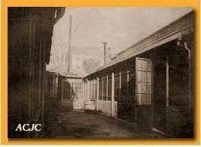 Találkozás Pierre Curie-vel és házasságuk 1894-ben találkozott össze Pierre Curie-vel, aki ekkoriban a Sorbonne fizika-kémia tanszékén volt oktató.