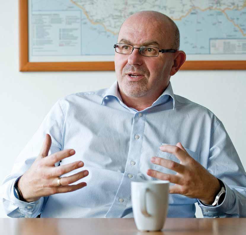 INTERJÚ Vissza kell adni a hitet a vasutasoknak Kétfajta probléma létezik ma a vasúttársaságnál: az egyiket pénzzel, a másikat odafigyeléssel is meg lehet oldani véli Völgyesi Zsolt.