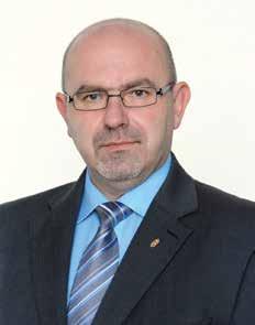INTERJÚ HÍRVONAL utastájékoztató feliratok esztétikusan nézzenek ki a váróteremben, hogy a száraz virágot kivegyük a tartóból, az idejétmúlt plakátot pedig leszedjük a falról.