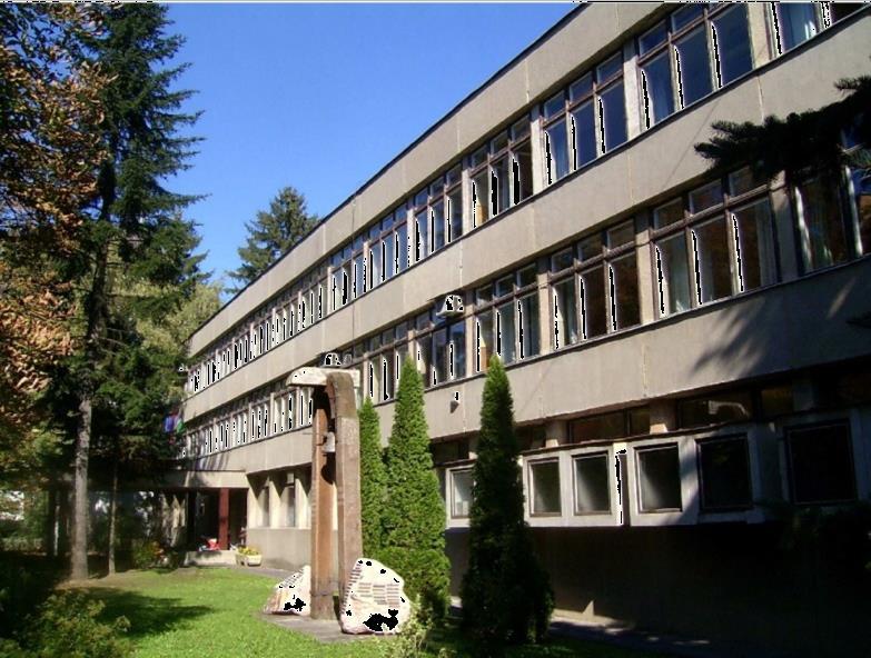 Lunczer Erika Katalin A Kaposvári Szakképzési Centrum Noszlopy Gáspár Közgazdasági Szakgimnáziuma A tágabb értelemben vett intézmény A Kaposvári Szakképzési Centrum 11 tagintézményében közel 6 000 fő