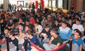 Ugyanis a forgalmazók, ha többet tudnának eladni, akkor Aré na: arena@gamestar.hu (ál ta lá nos le ve le zés, ész re vé te lek, kri ti kák stb.) Hard ver se gít ség: kv@gamestar.