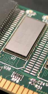 com Egy túlhúzott EPoX 9NDA3+ megdöntötte a Socket 939-es alaplapok sebességi rekordját, legyőzve az eddigi rekordert, a Gigabyte GA-K8NSNXP-939 deszkát. http://www.epox.