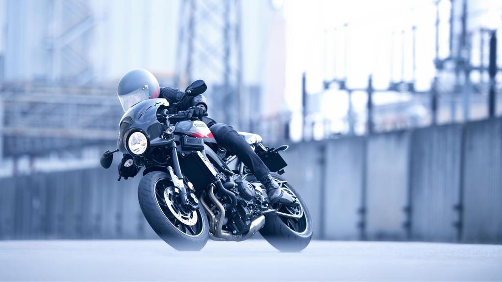 Győzelemre született Legbelül minden motoros ég a vágytól, hogy olyan motorja legyen, amely jó érzéssel tölti el. És ez olyan!
