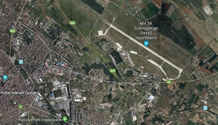 A Pápai Bázisrepülőtér alapvető feladata a készenlét fokozása és a feltöltési készség fenntartása, továbbá a készenléti szolgálatot ellátó és a Magyar Honvédségnél rendszeresített repülőeszközök