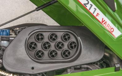 A 3 hengeres AGCO- Power-Motor meggyőzően fürge és dinamikus, nagy teljesítményű és egyedülállóan egyenletes járású.
